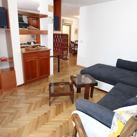 City Center Comfort Blue Sky Apartment โคเปร์ ภายนอก รูปภาพ