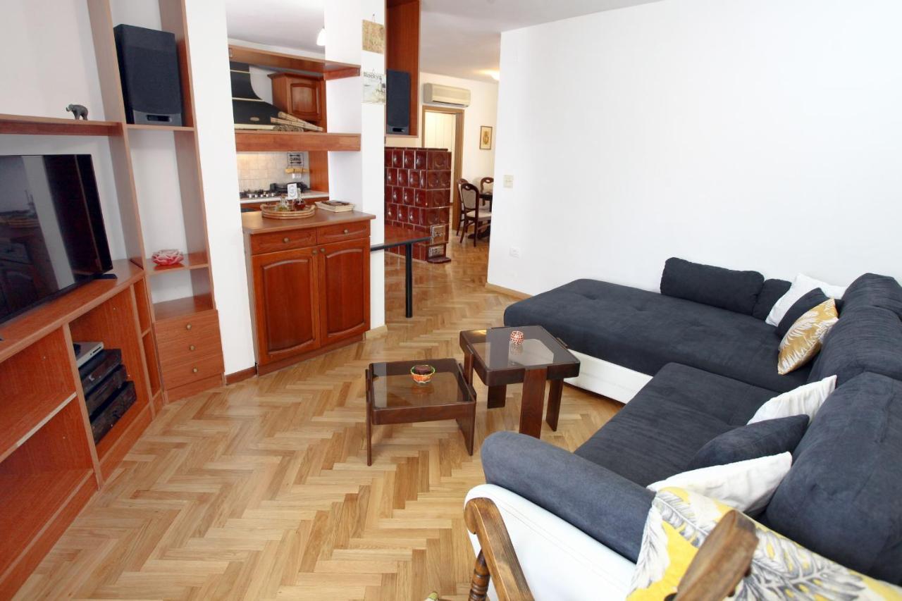 City Center Comfort Blue Sky Apartment โคเปร์ ภายนอก รูปภาพ